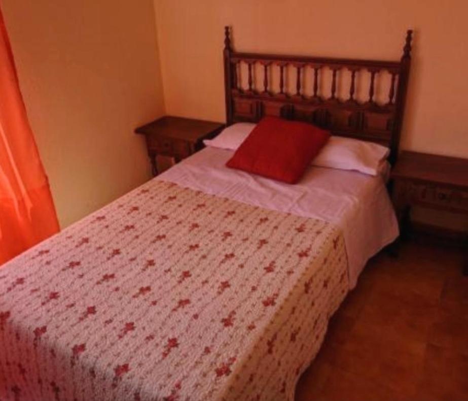 Hostal Casa Chore Hinojosa de Duero Dış mekan fotoğraf